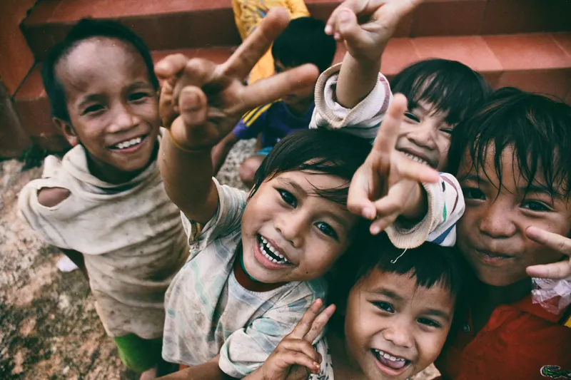 Voluntourism Done Right: When Volunteering Abroad Actually Helps (And When It Doesn't)