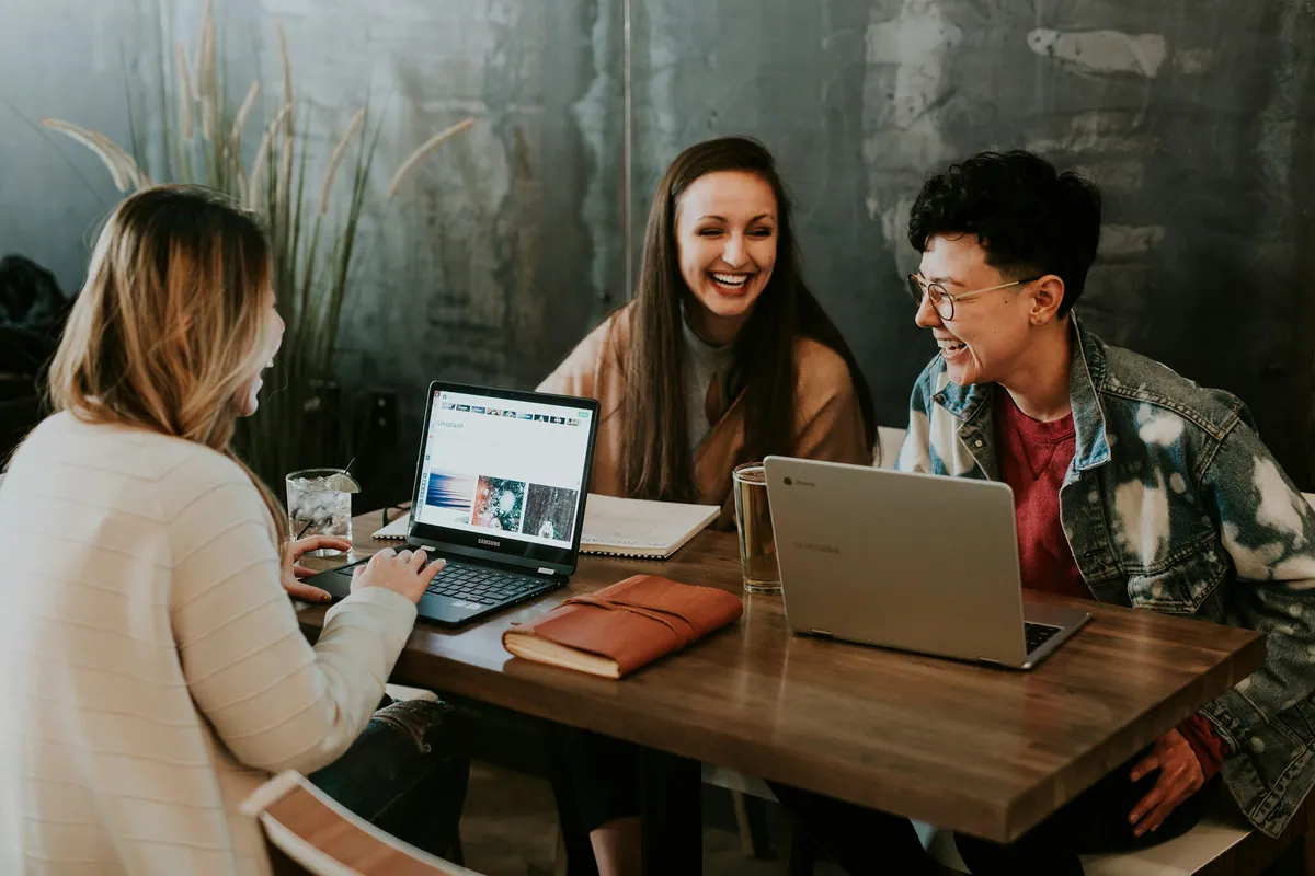 Incentive Travel Programs: Why They Deliver 5x ROI Over Cash Bonuses