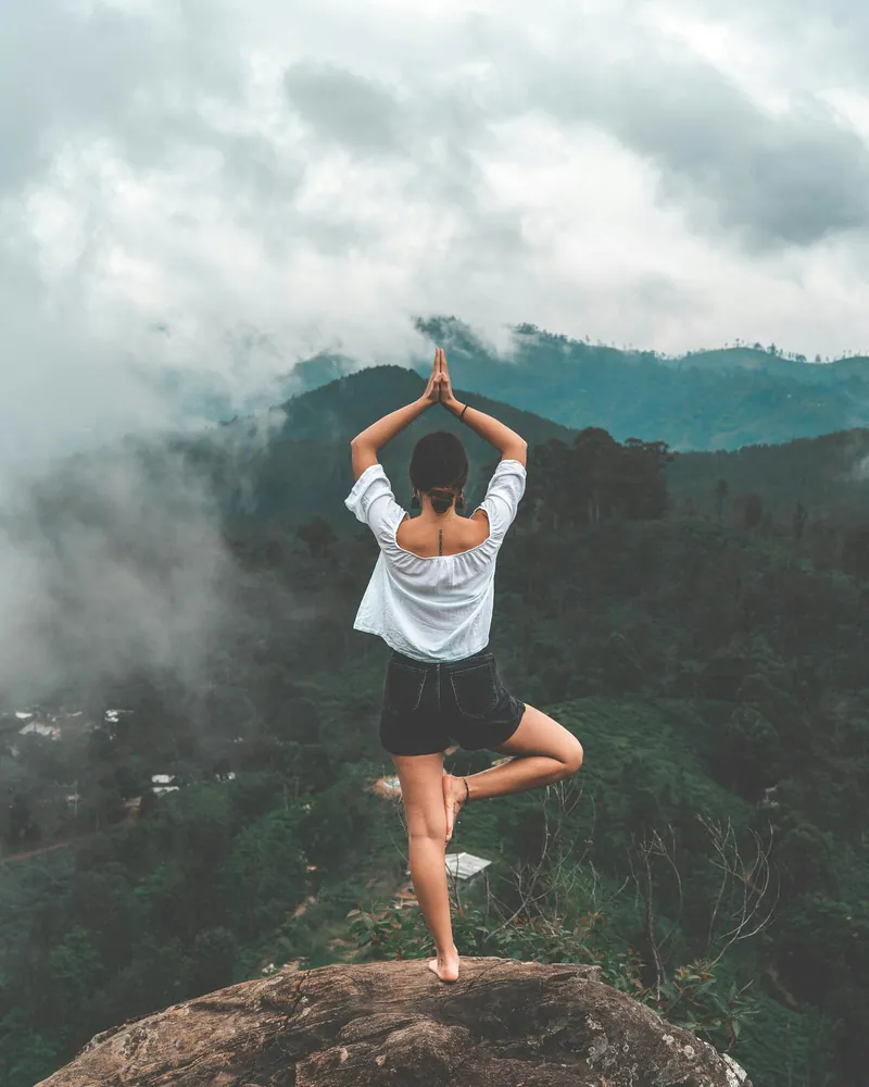Rishikesh Yoga Retreats Compared: From ₹500/Night Ashrams to ₹25,000/Night Luxury