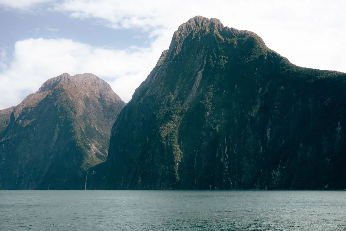 Milford Sound Fiordland travel 1