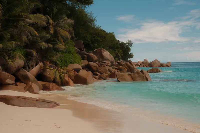 La Digue Granite Beach Cycle