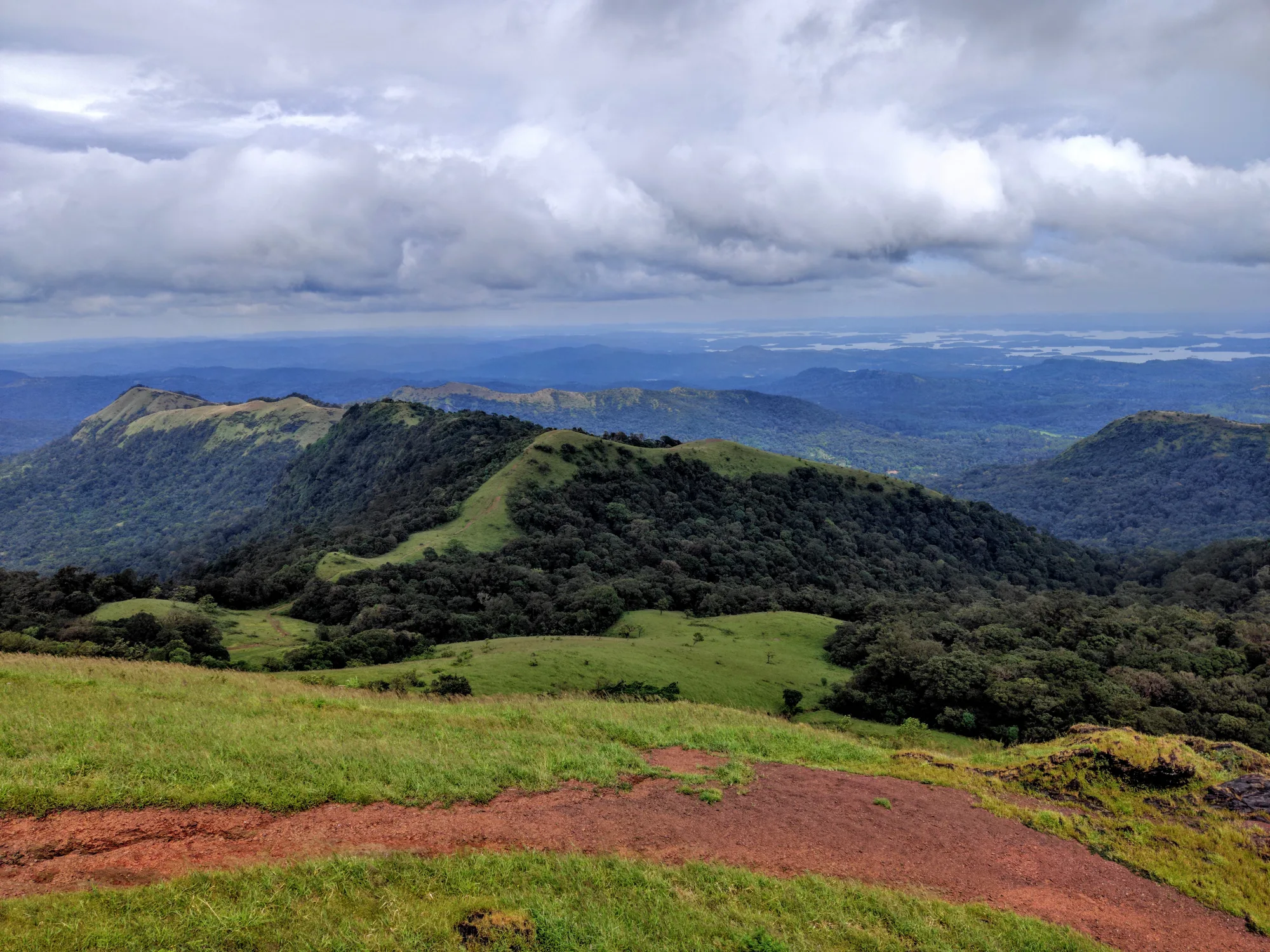 Chikmagalur Misty Estates Escape