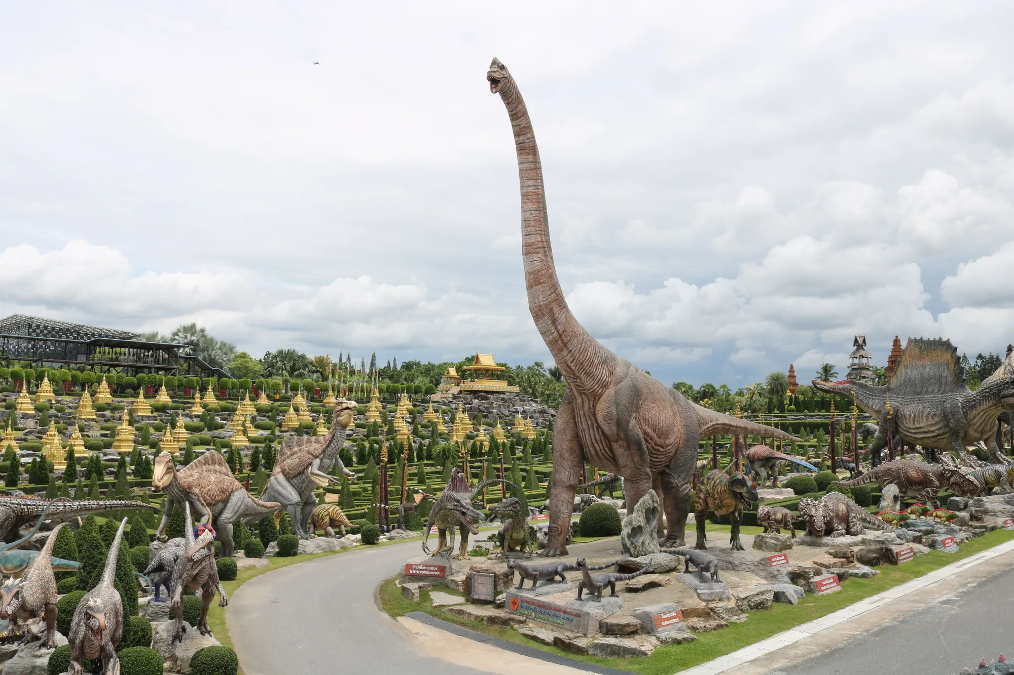 Thailand Family Theme Park Circuit