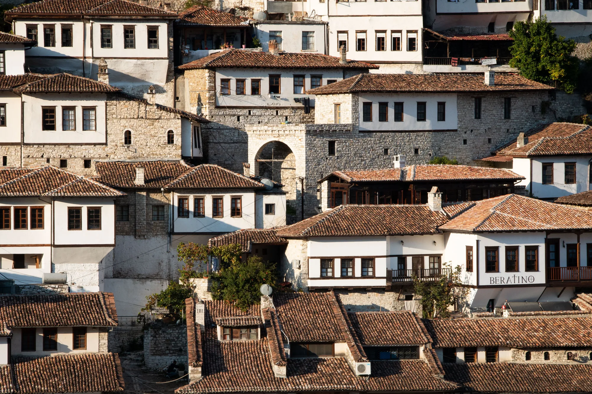 Berat travel 4