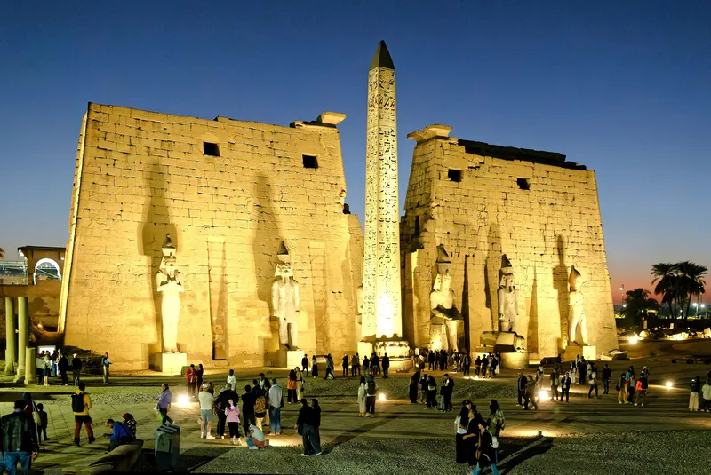 Luxor travel 4