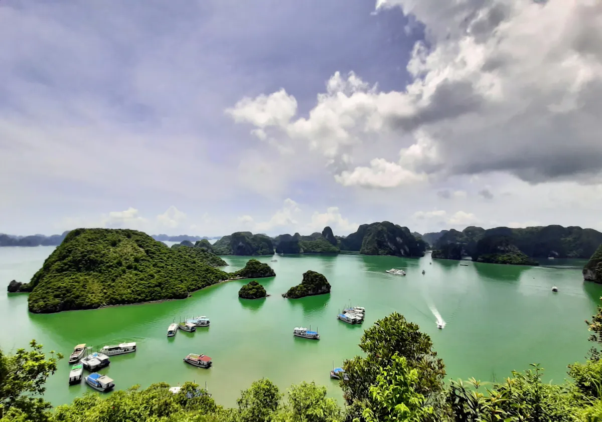 Ha Long Bay travel 1